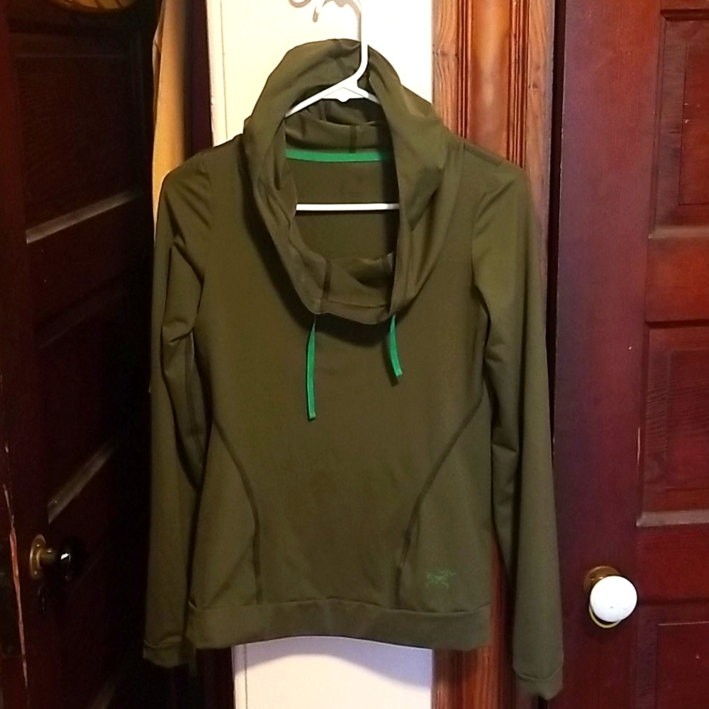 Arcteryx Vertices Funnel Neck Baselayer Top